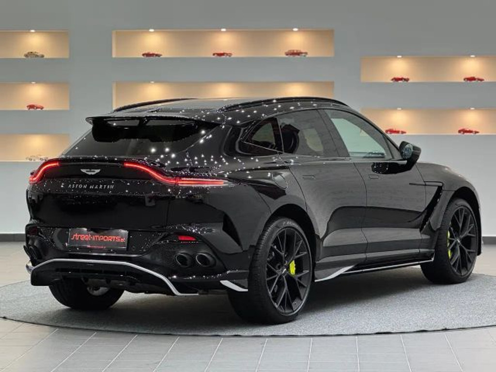 Aston Martin DBX