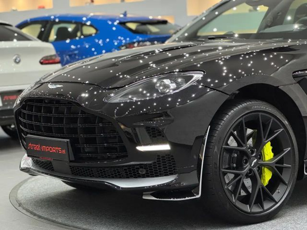 Aston Martin DBX