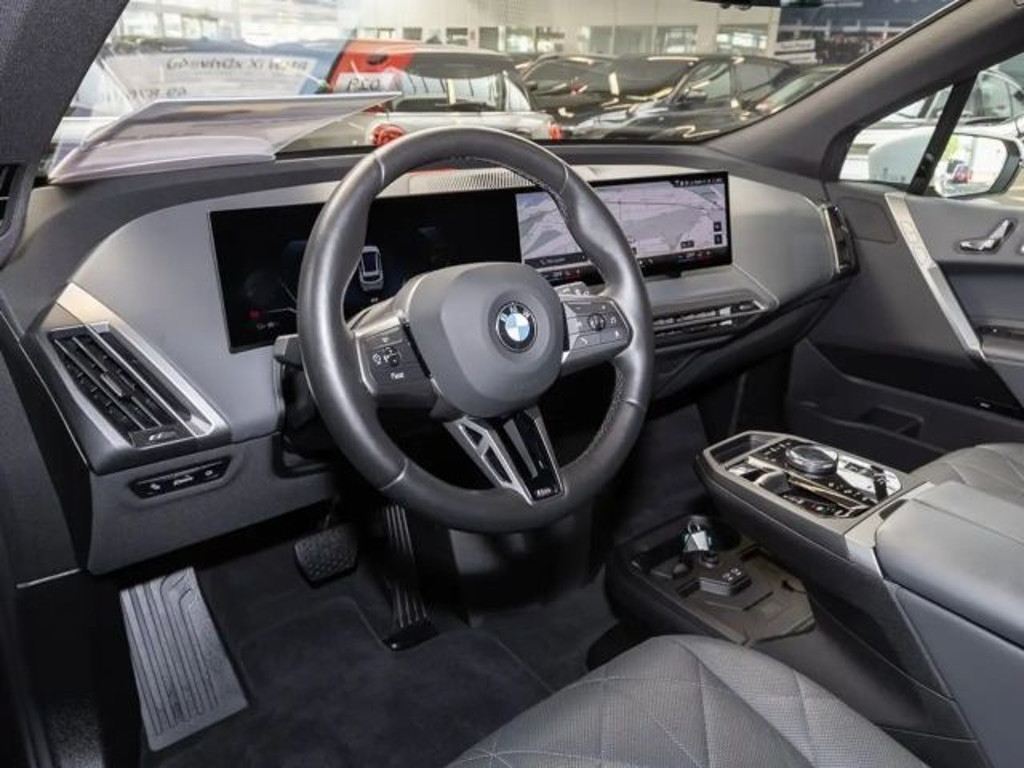 BMW iX