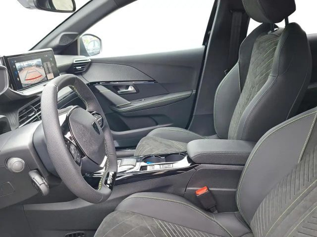 Peugeot e-208