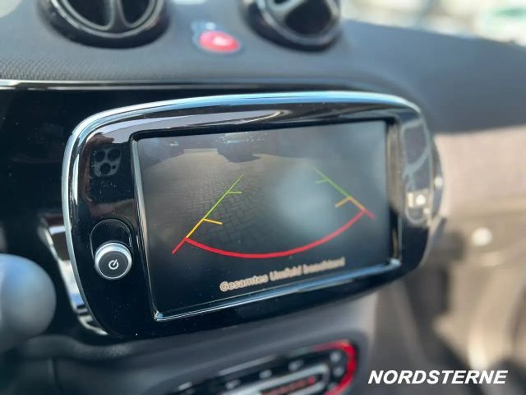 Smart EQ forfour