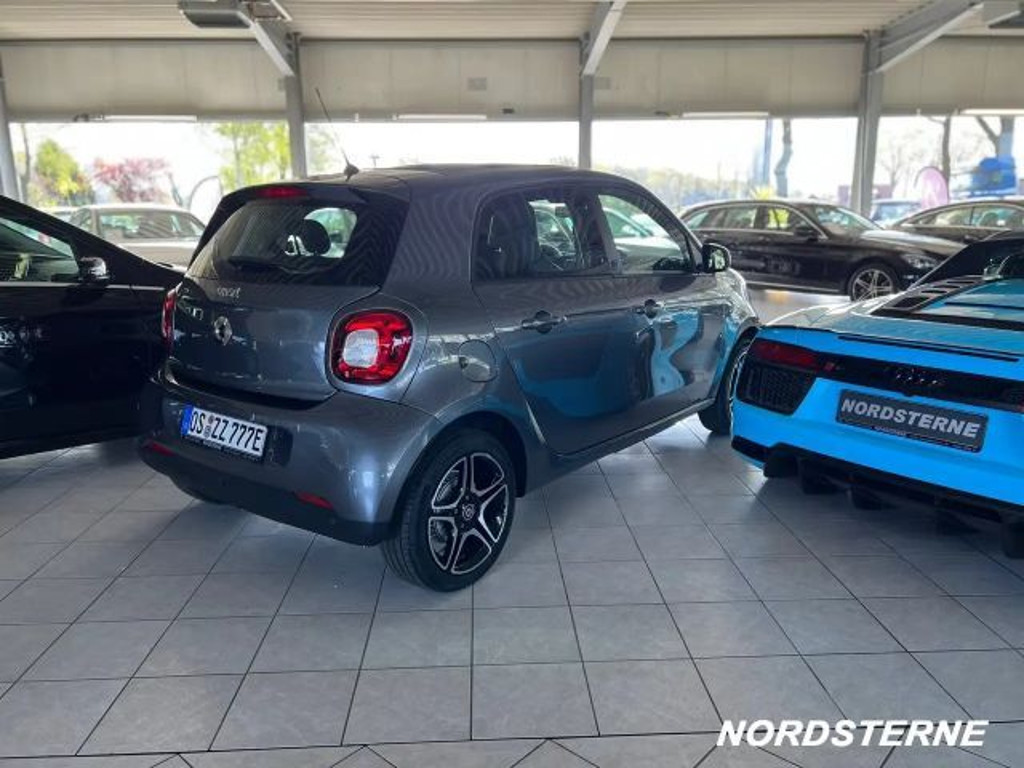 Smart EQ forfour