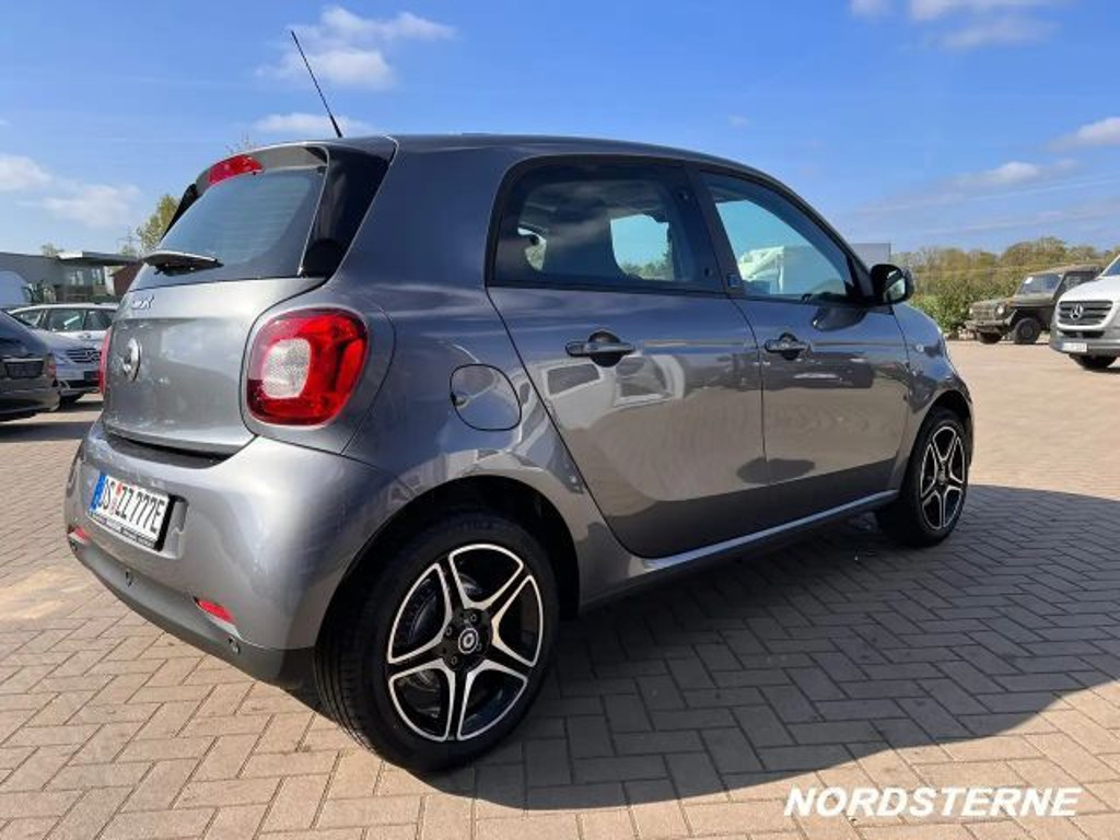 Smart EQ forfour