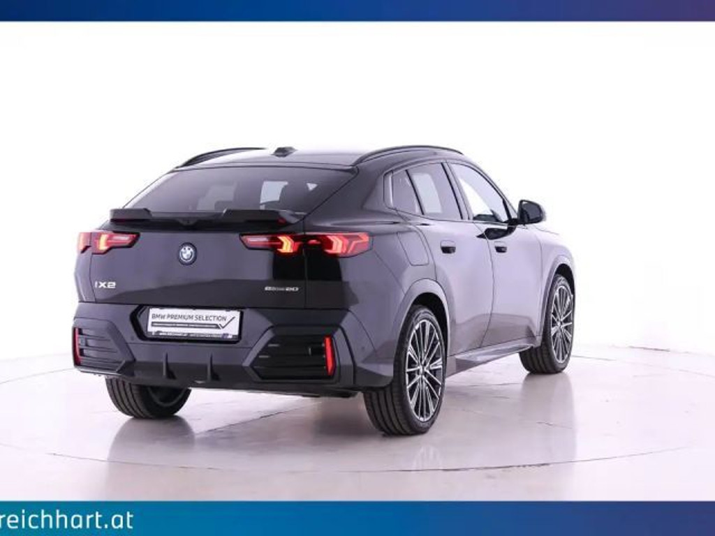 BMW iX2