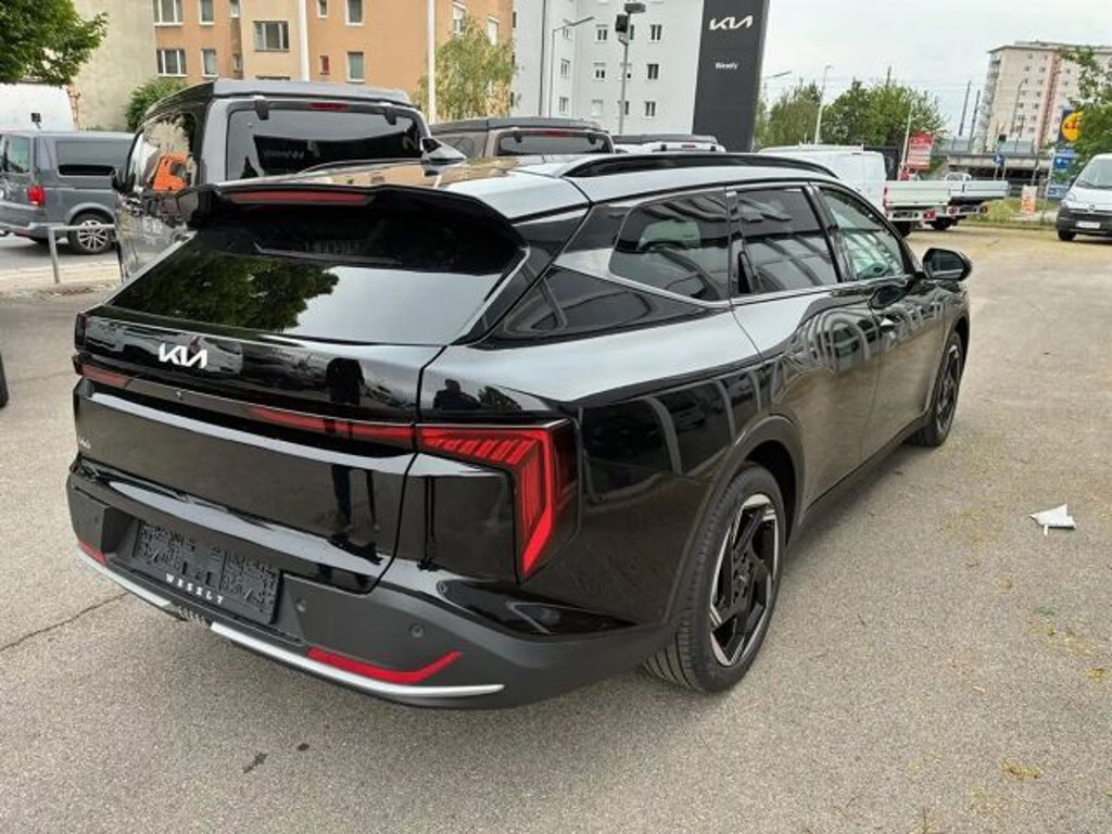 Kia K4