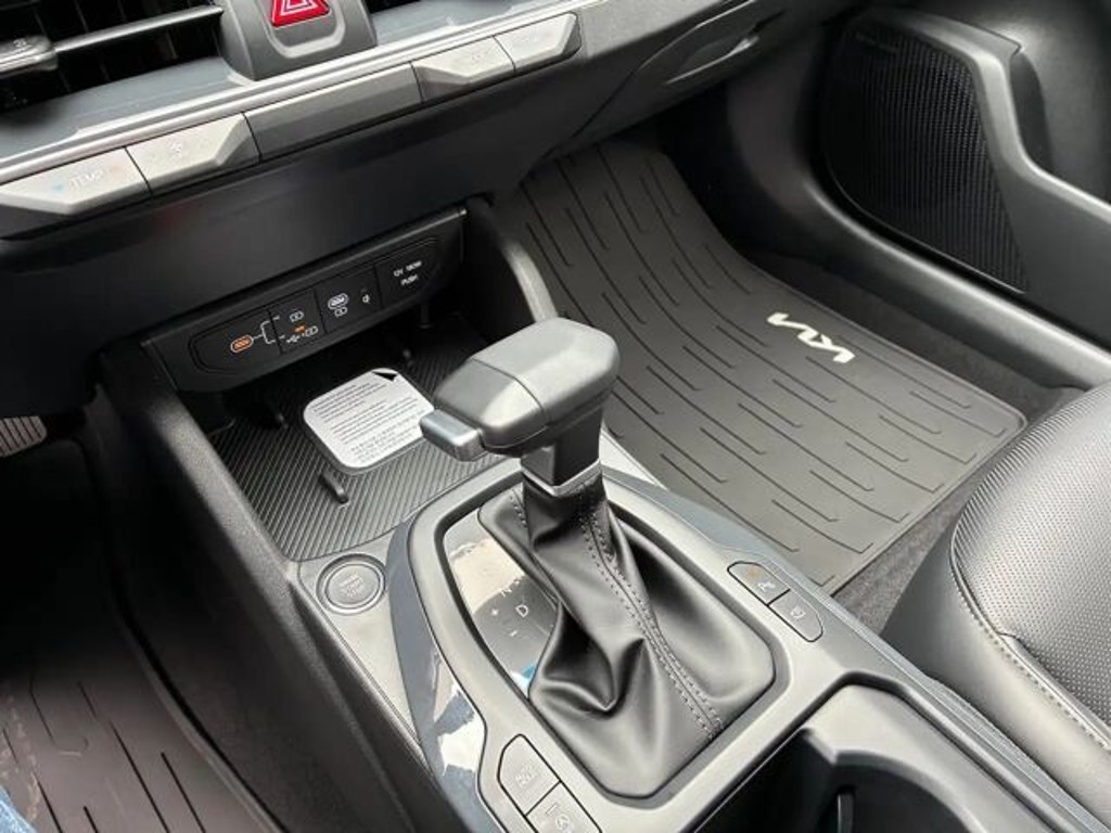 Kia K4