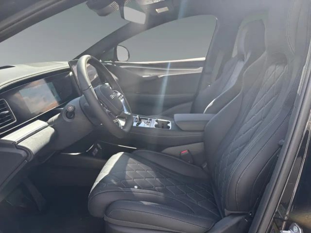 BYD Sealion 7