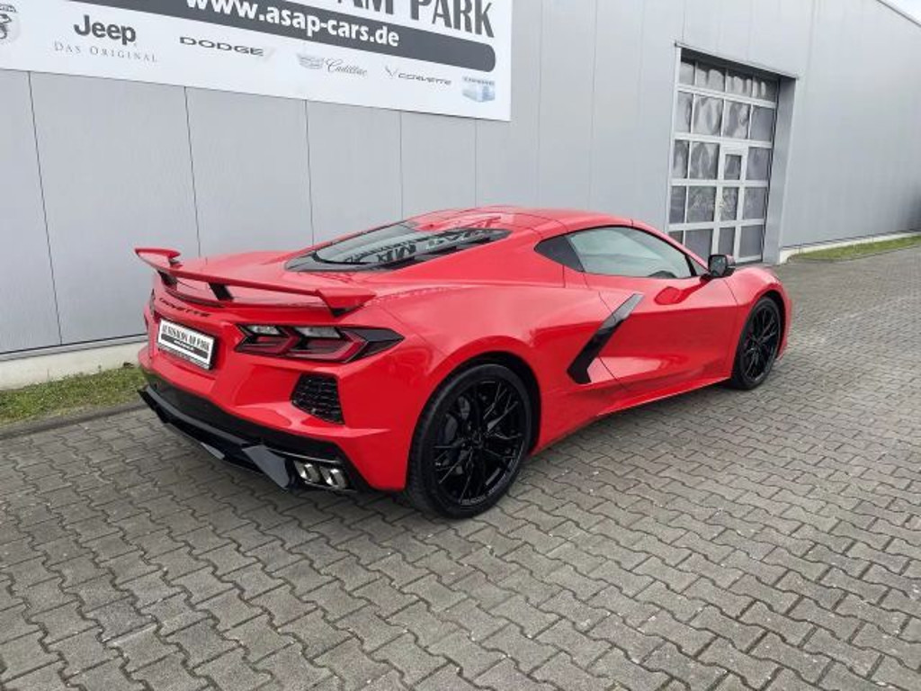 Corvette C8