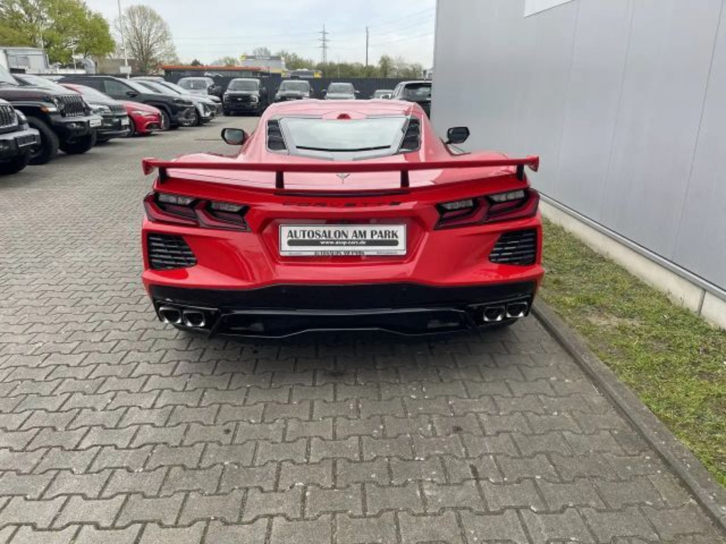 Corvette C8
