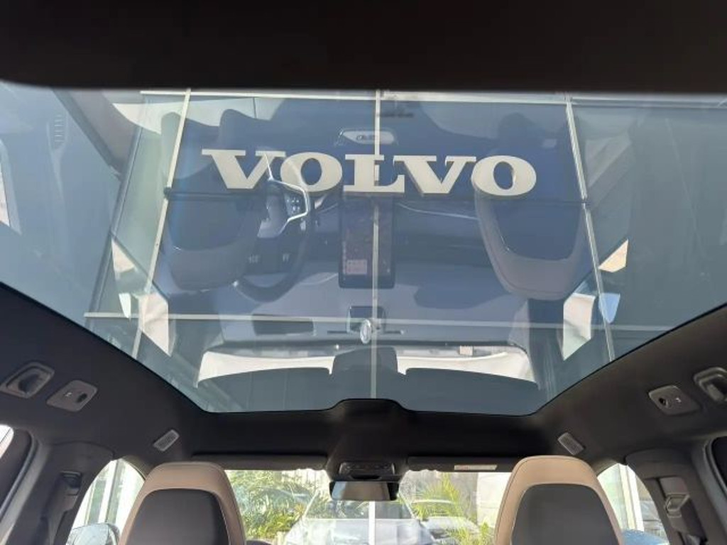 Volvo ES90