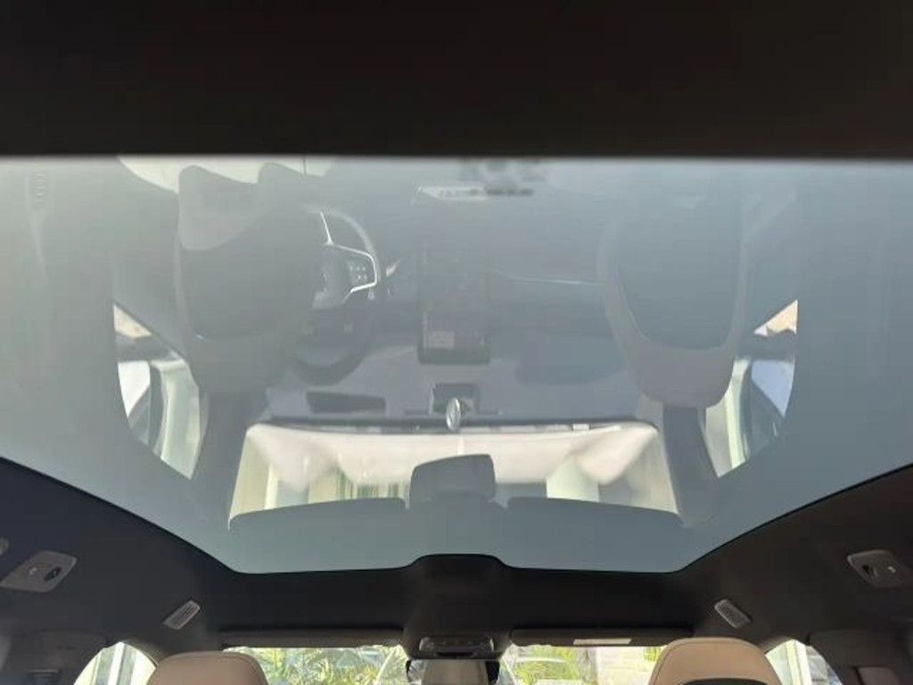 Volvo ES90