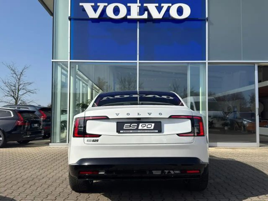Volvo ES90