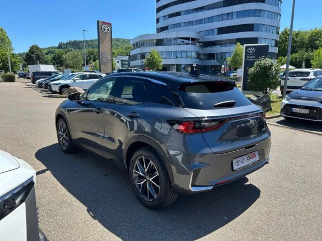 Lexus LBX