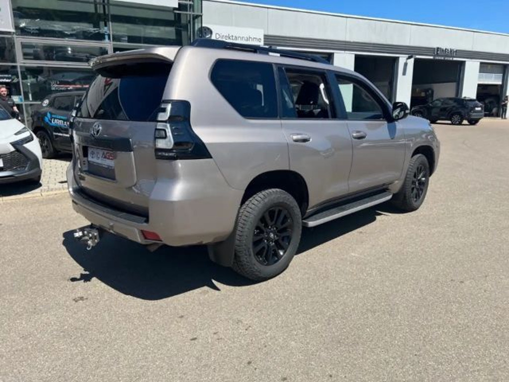 Toyota Land Cruiser