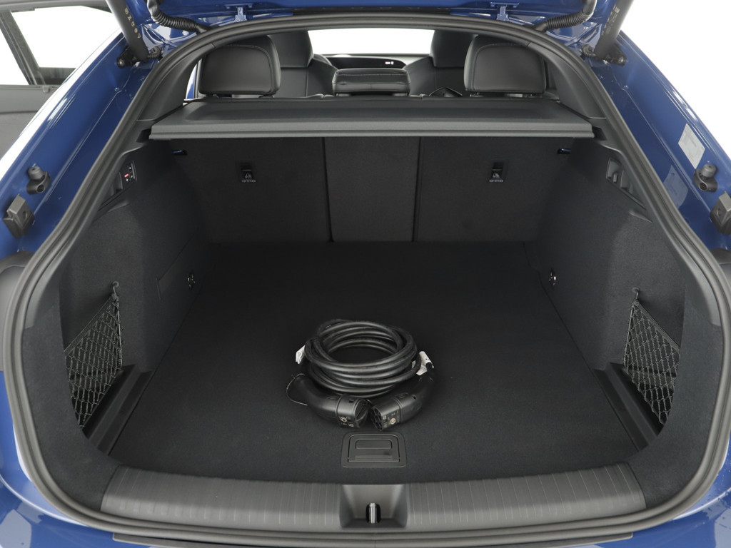 Audi SQ6 e-tron