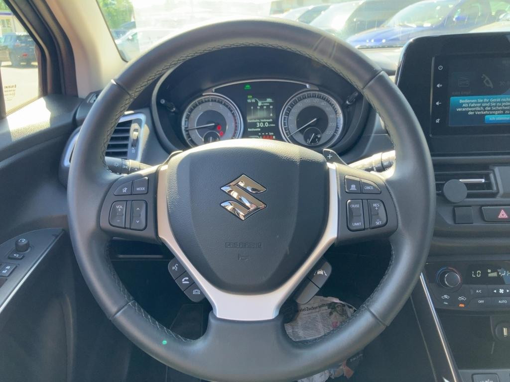 Suzuki S-Cross