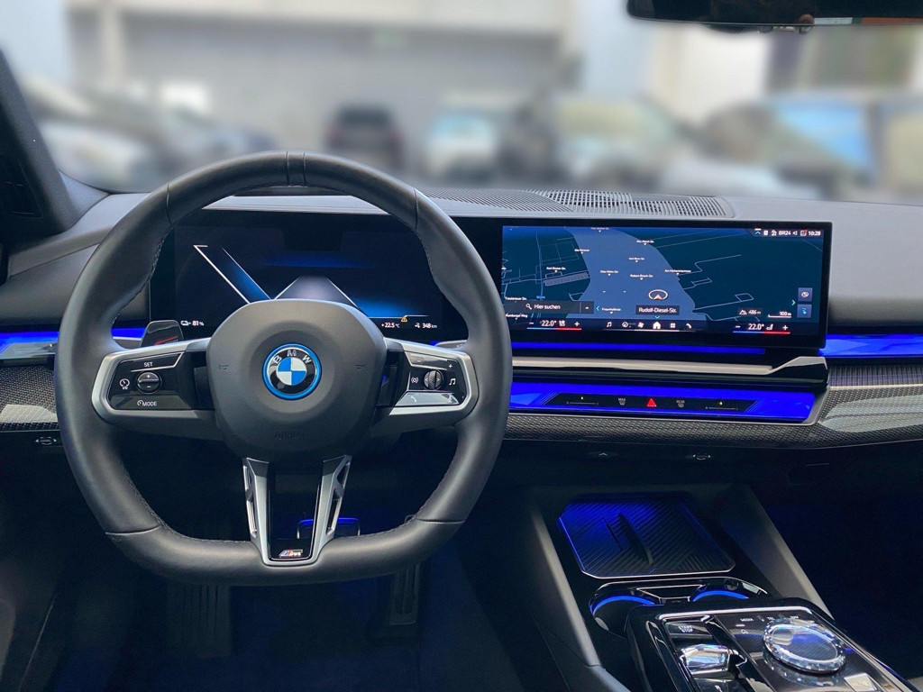 BMW i5