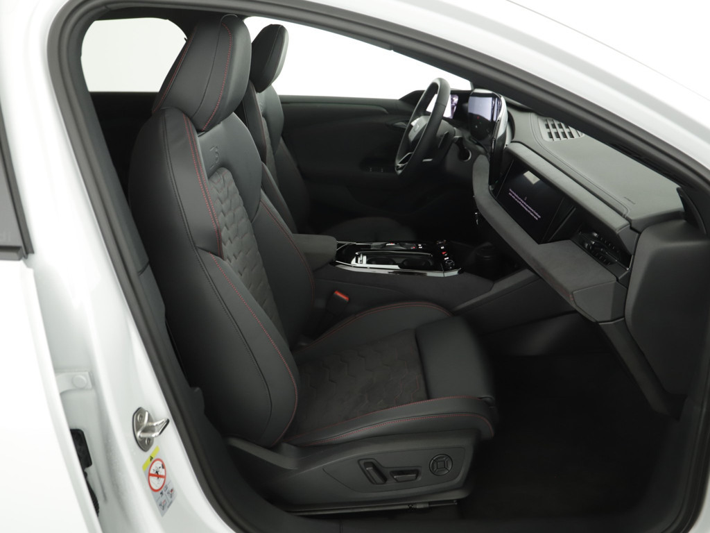 Audi S6 e-tron