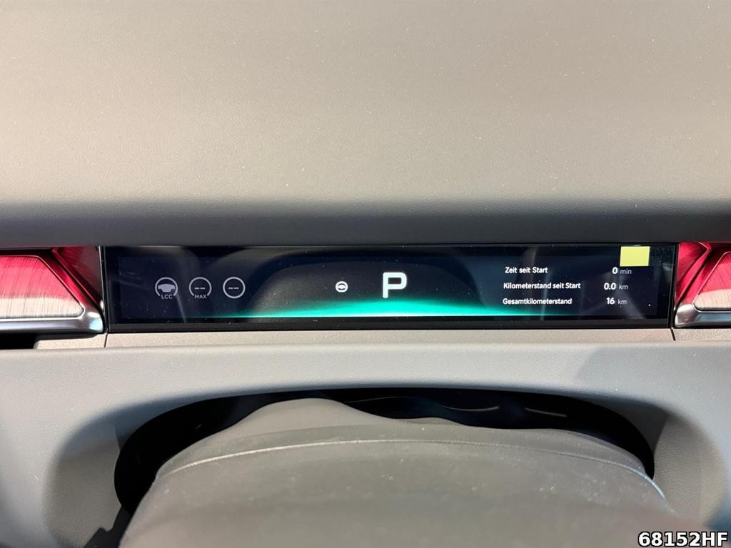 Xpeng P7