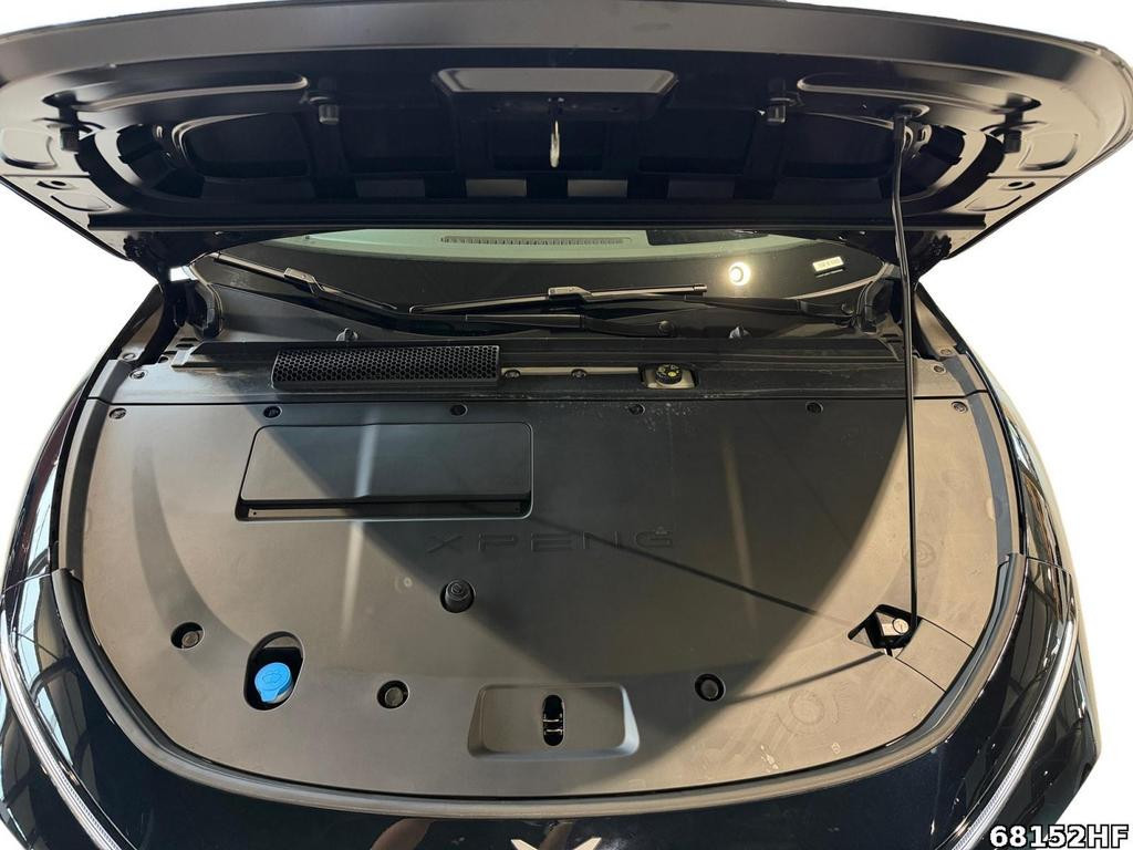 Xpeng P7