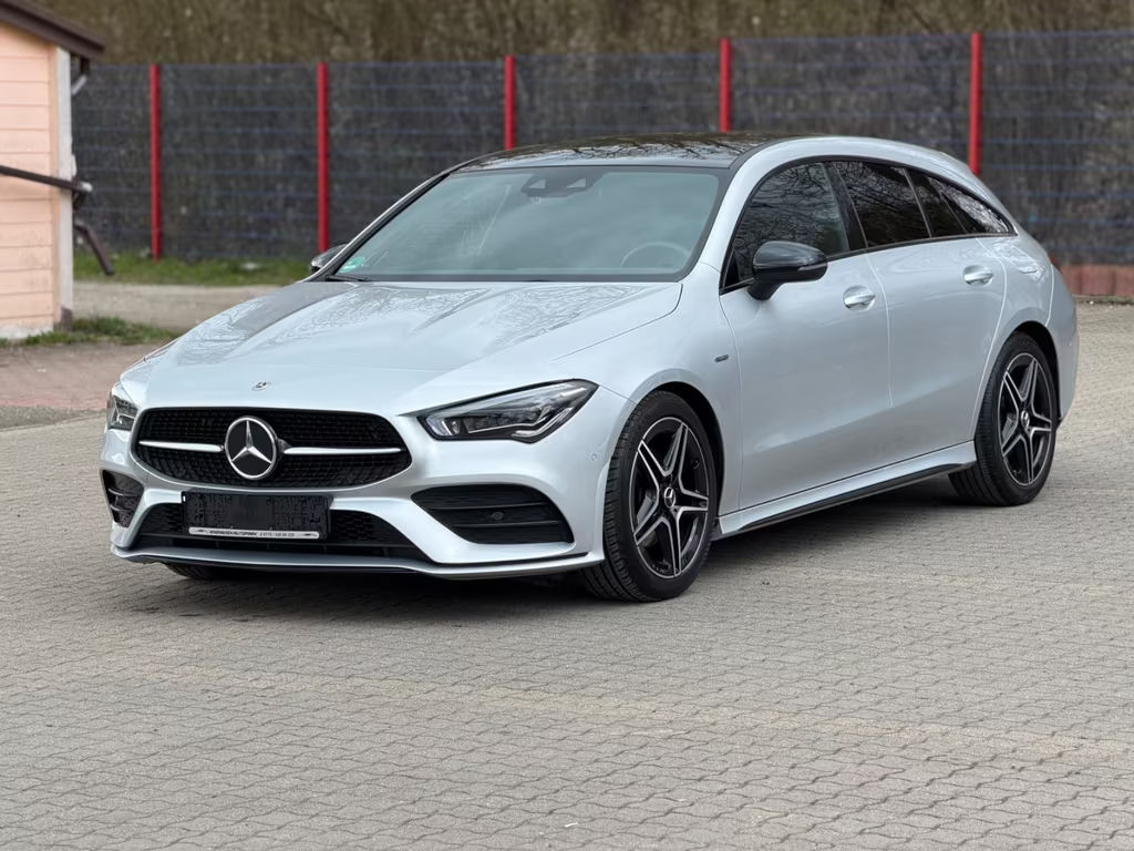 Mercedes-Benz CLA-Klasse AMG Line Shooting Brake