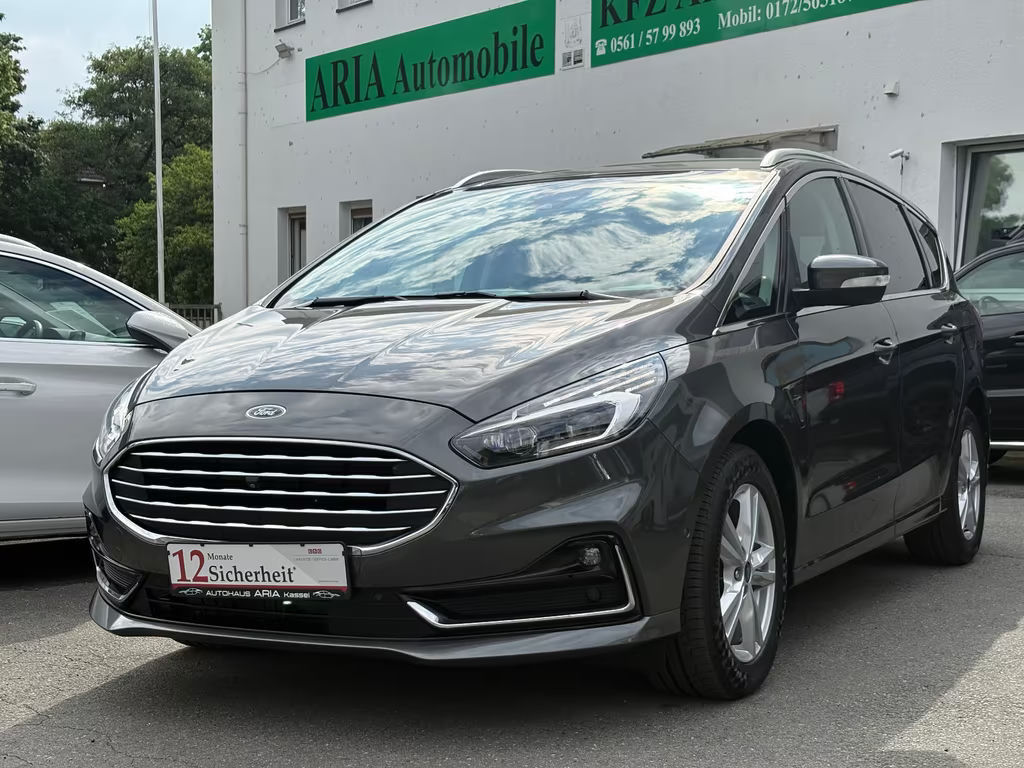 Ford S-Max Titanium