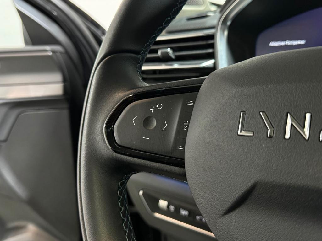 Lynk&Co 01