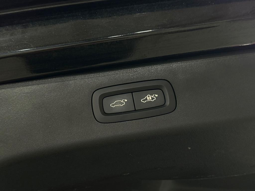 Lynk&Co 01