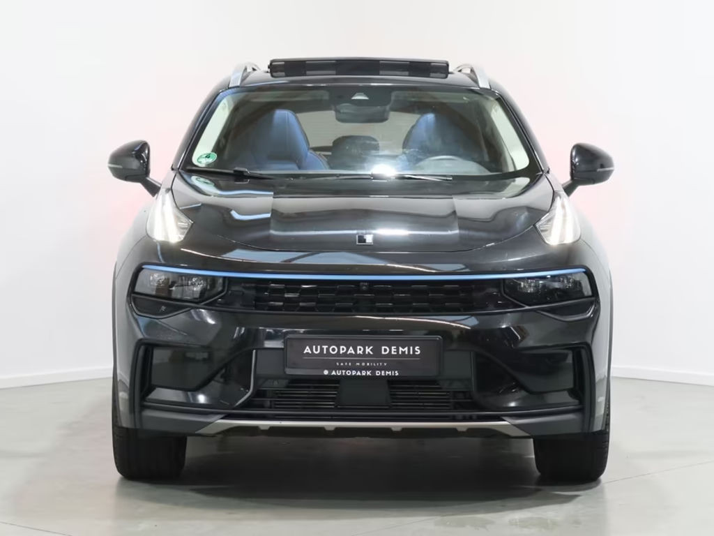 Lynk&Co 01
