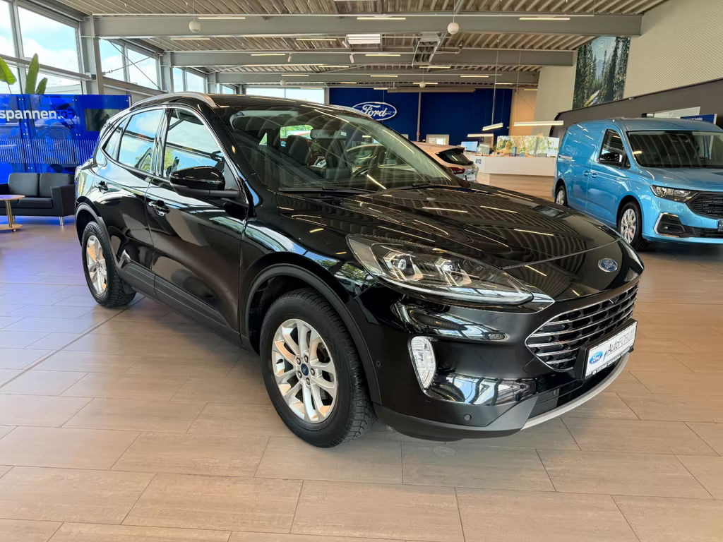Ford Kuga Titanium Hybrid