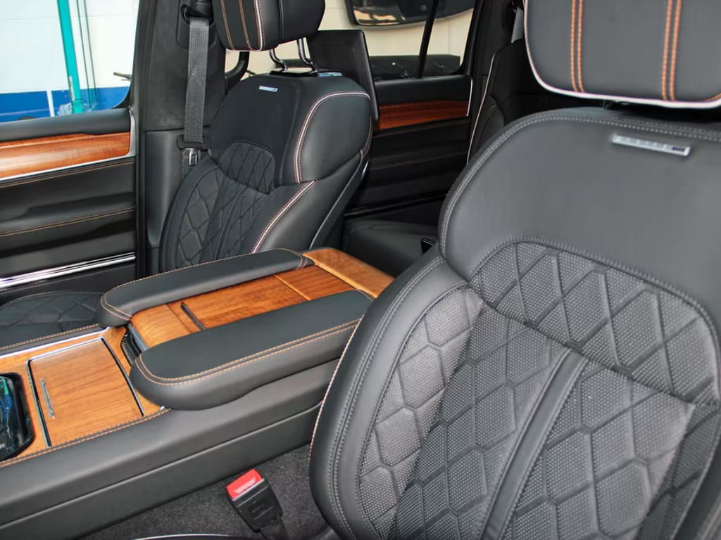 Jeep Wagoneer