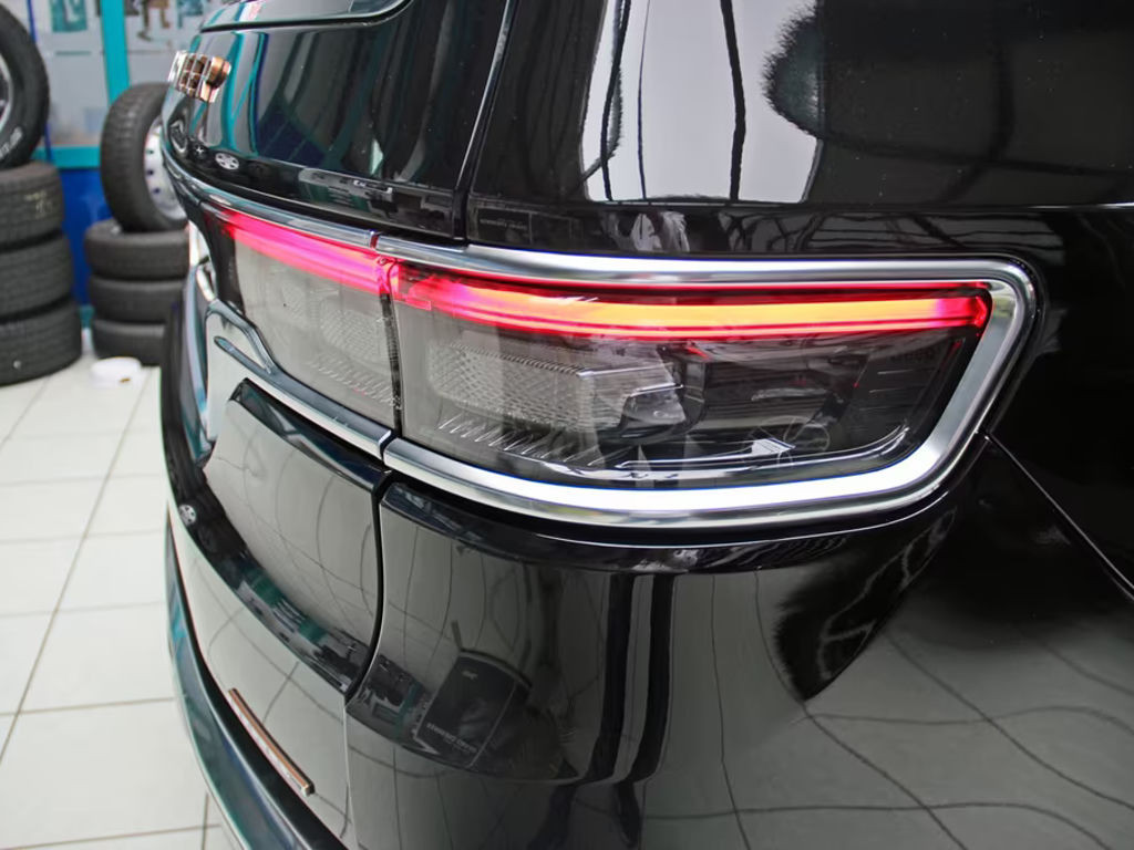 Jeep Wagoneer