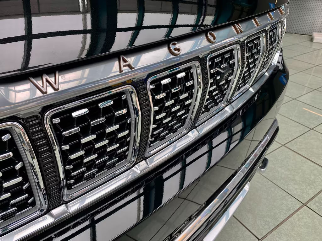 Jeep Wagoneer