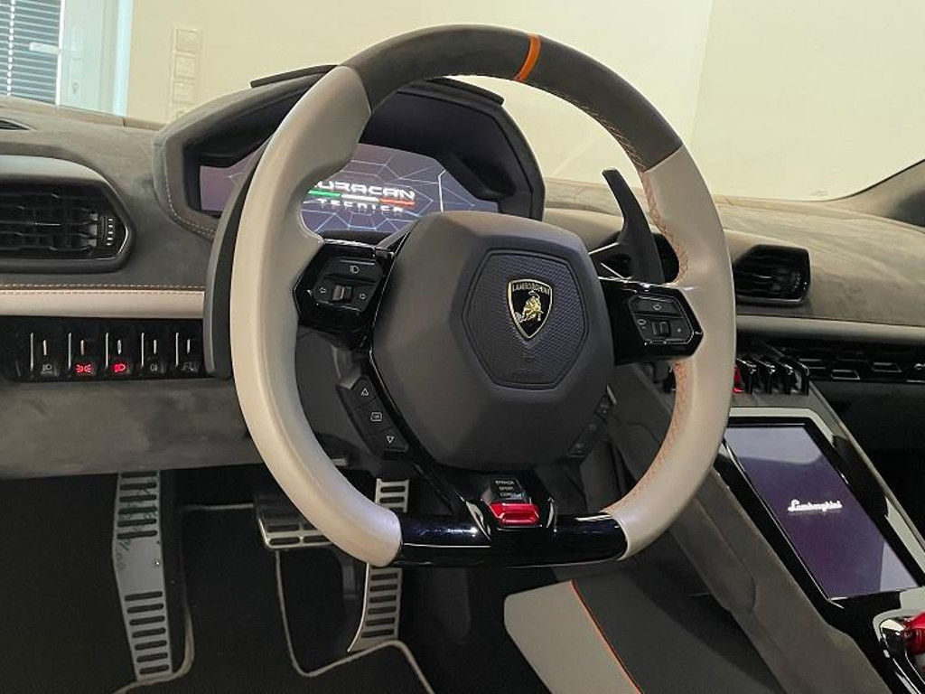 Lamborghini Huracan
