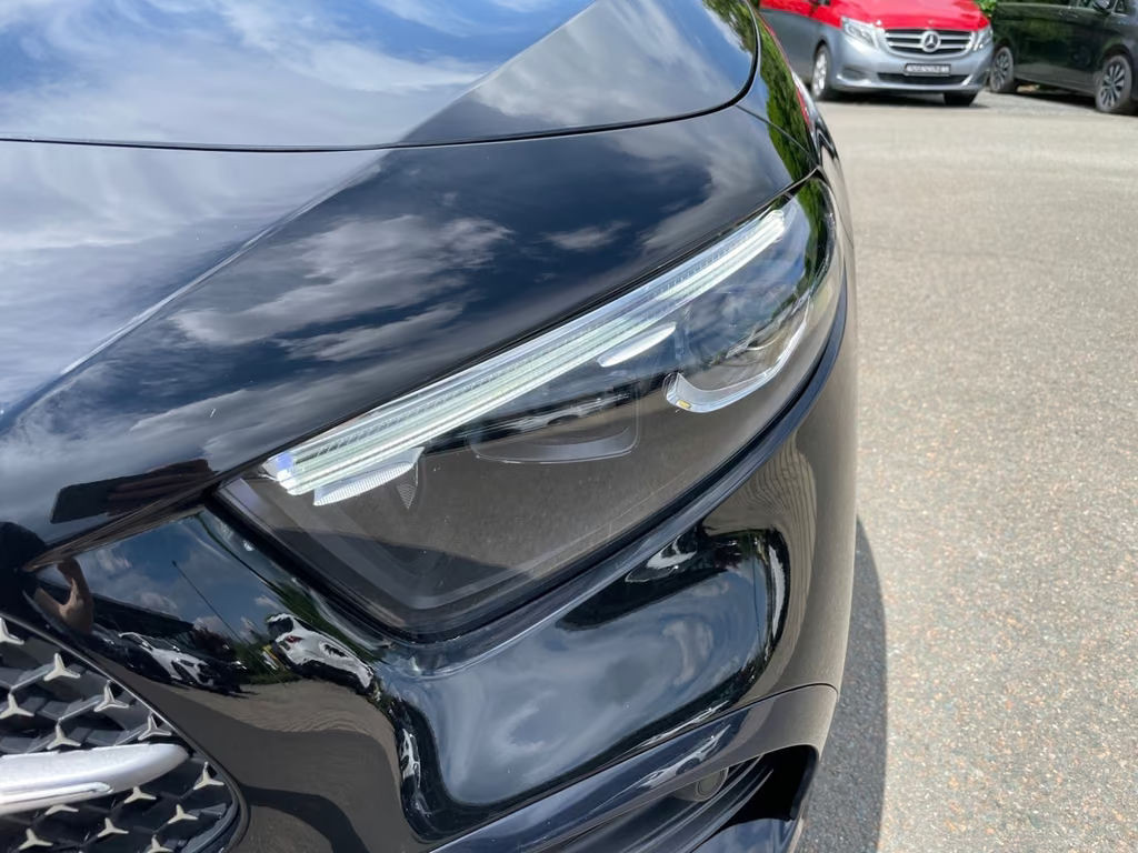 Mercedes-Benz A-Klasse A 200 AMG Line A 200 d