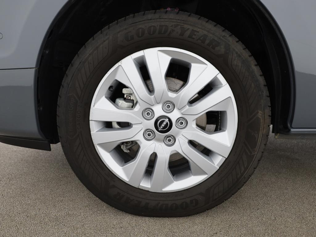 Nissan Primastar