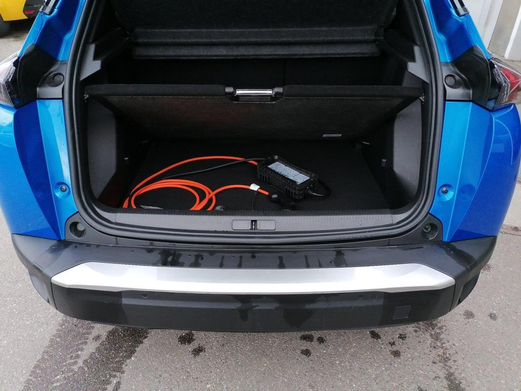 Peugeot e-2008
