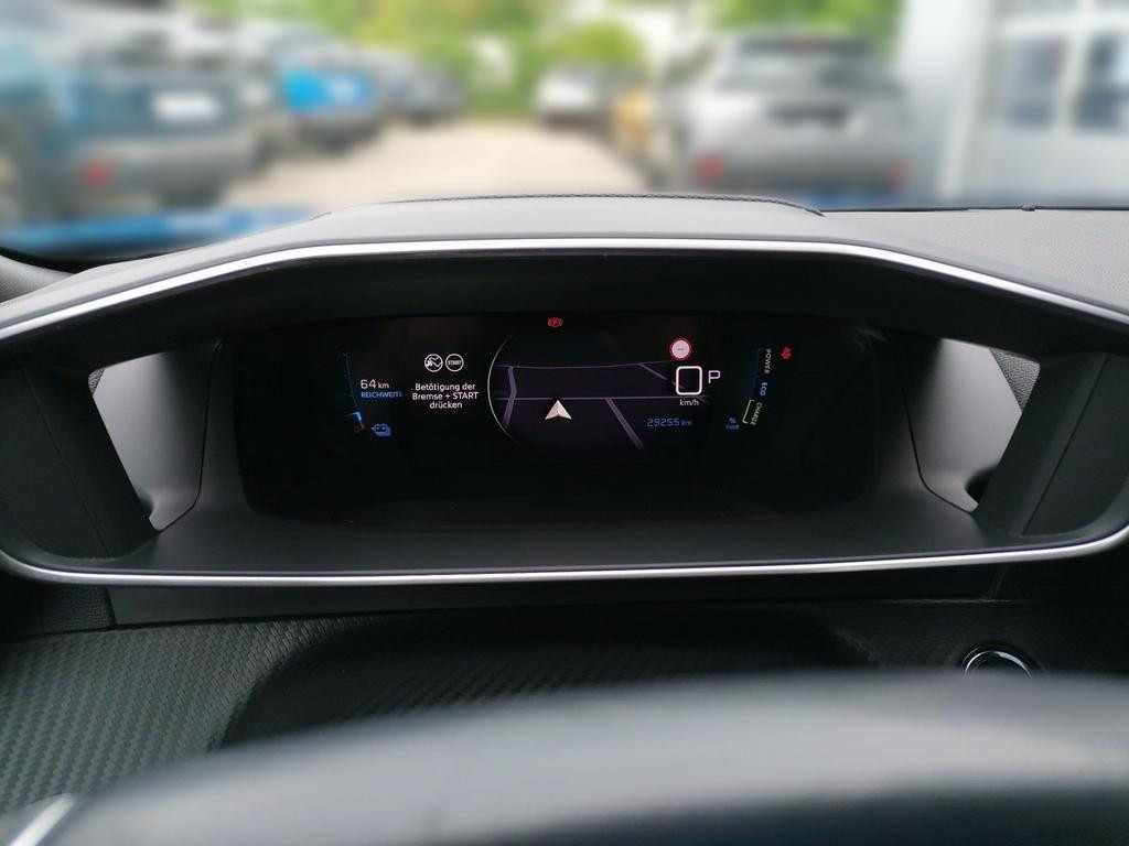 Peugeot e-2008