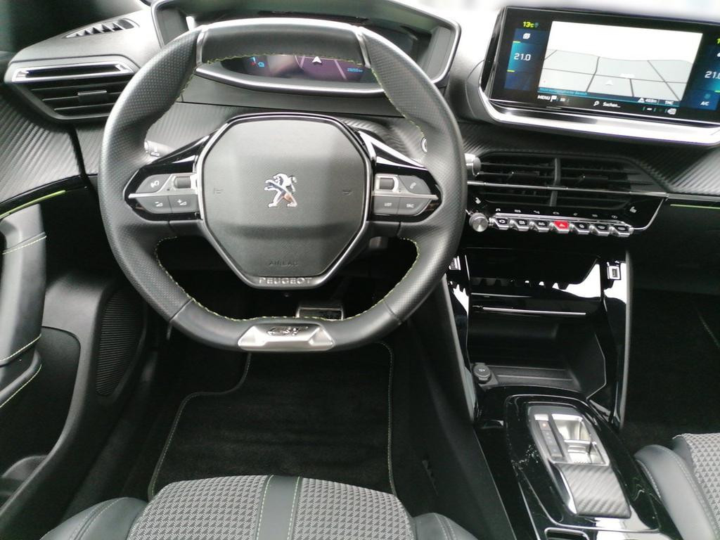 Peugeot e-2008