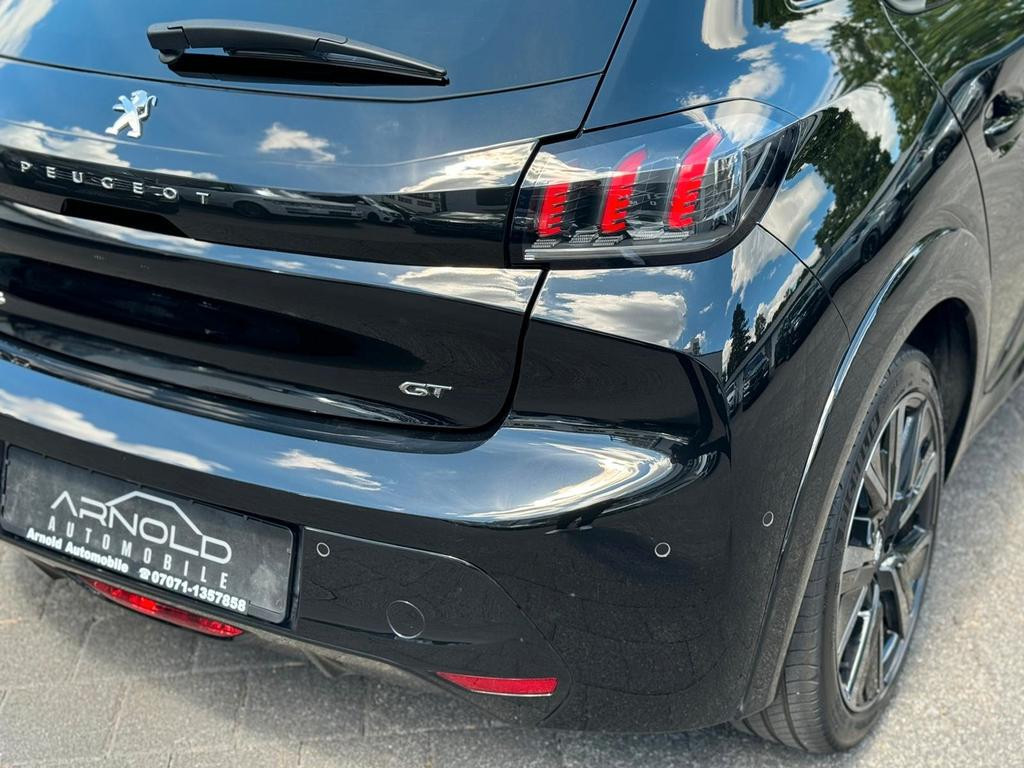 Peugeot e-208