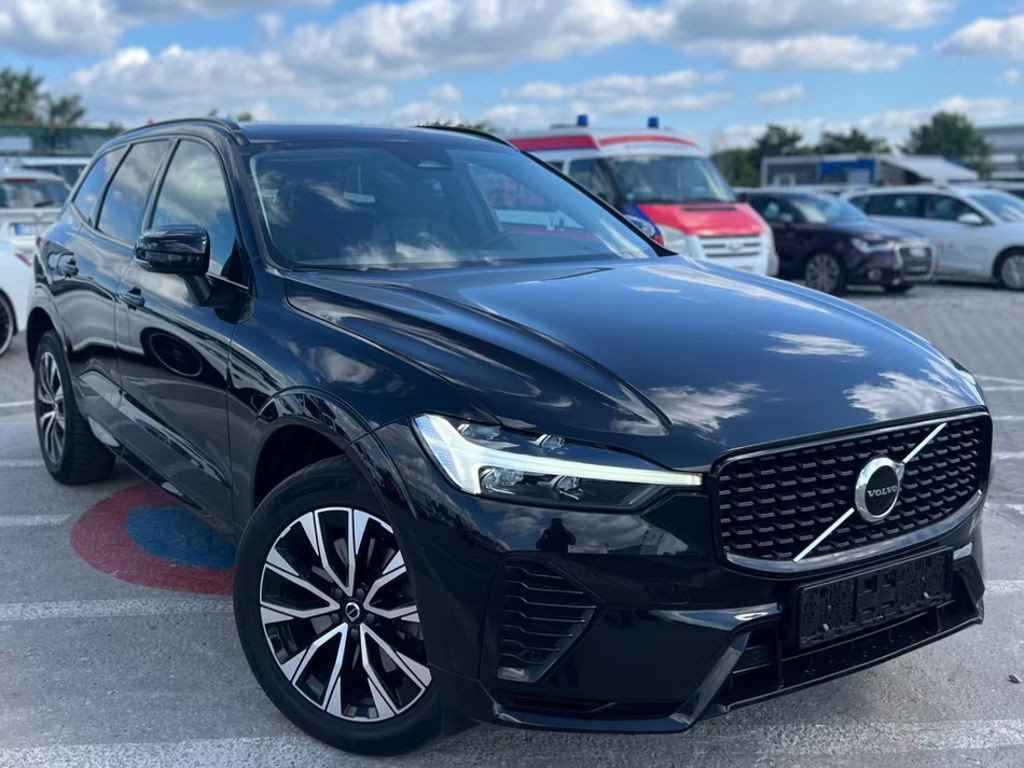 Volvo XC60 Plus Dark