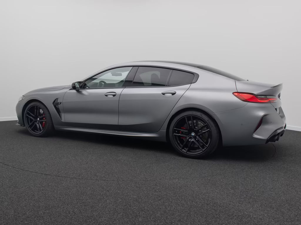 BMW M8
