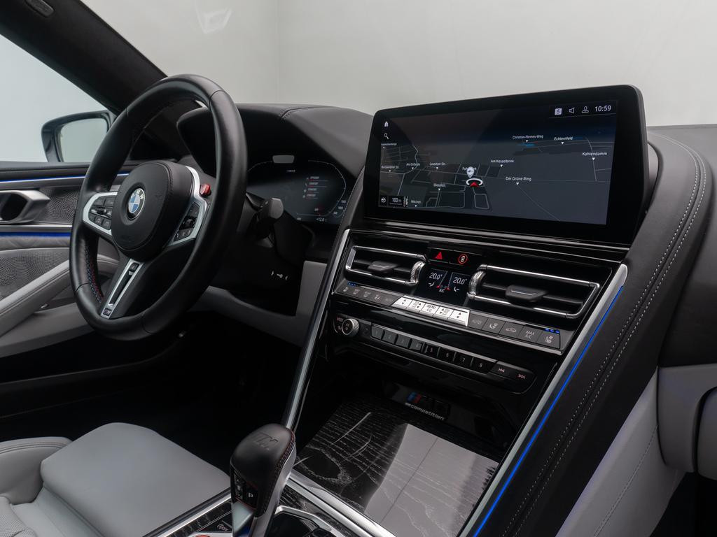 BMW M8