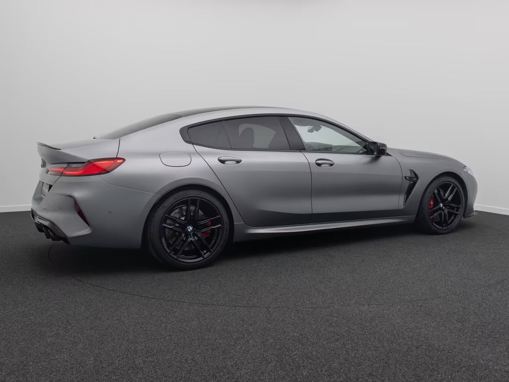 BMW M8