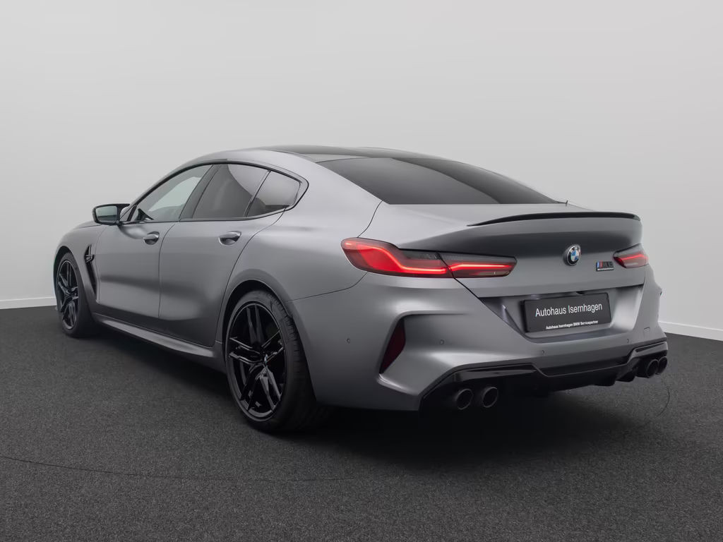 BMW M8