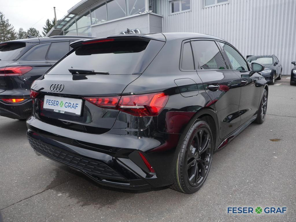 Audi A3 Sportback Sedan S-Line S-Tronic