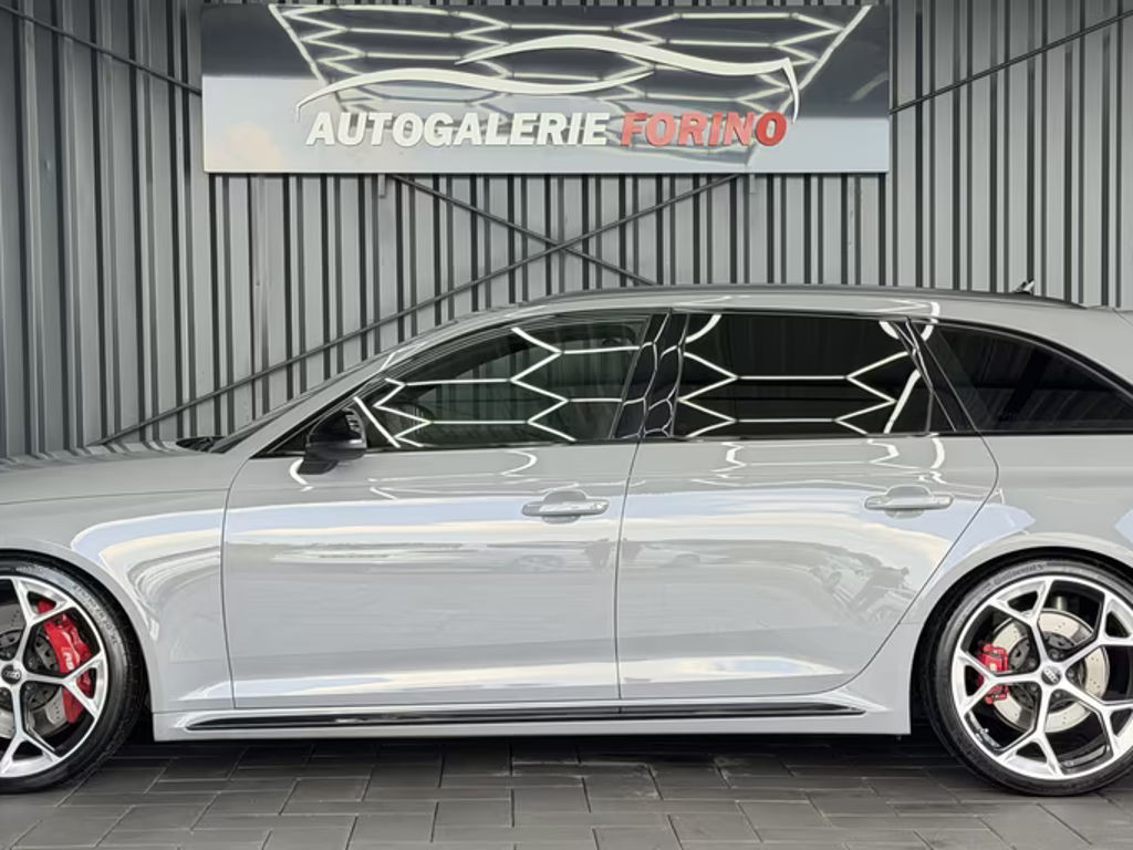 Audi RS4