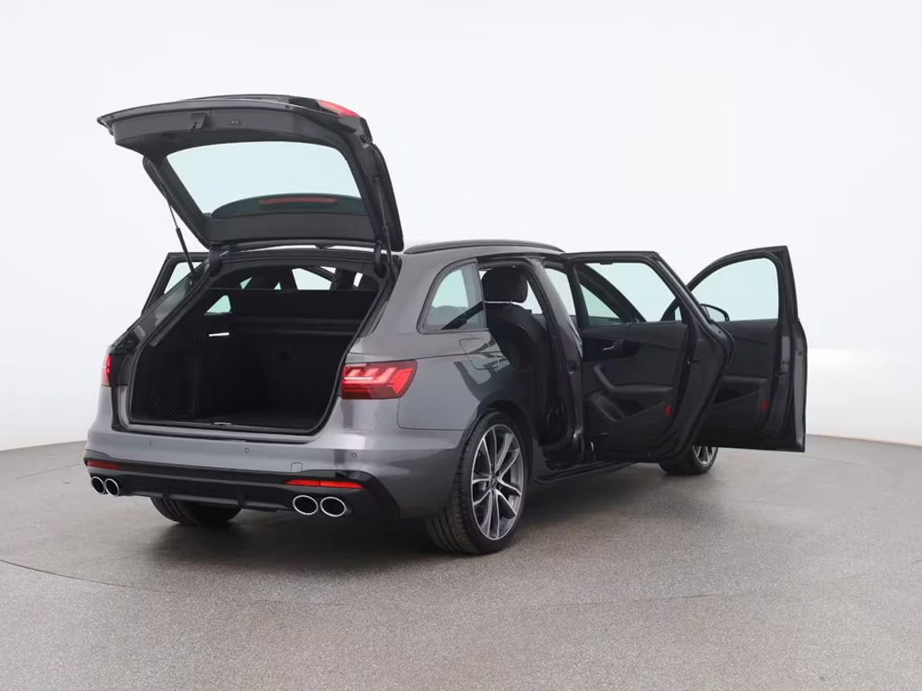 Audi S4