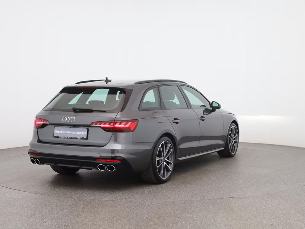 Audi S4