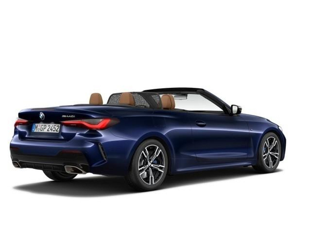 BMW M440